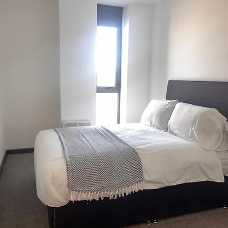 High Point 2 Bed Apartment Bradford  Exterior photo