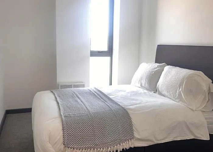 High Point 2 Bed Apartment